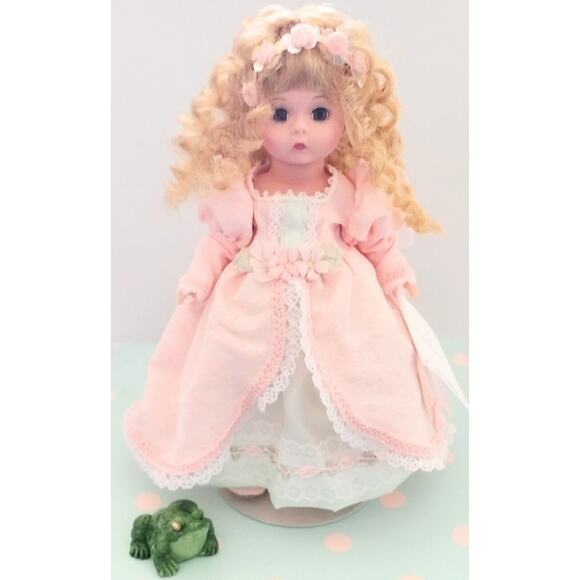 Madame Alexander 8” doll Frog Princess #27755 And Frog